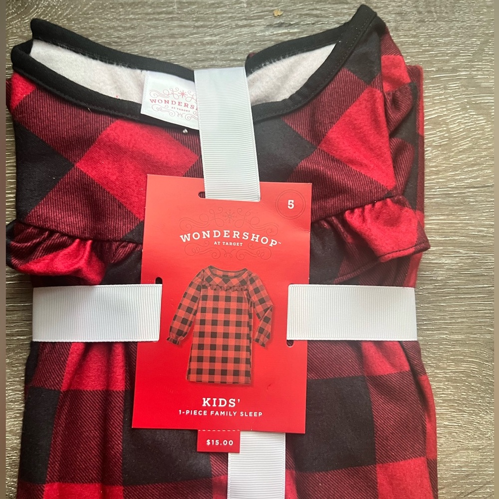 Target Wondershop Girls 1-piece Family Christmas Sleep Dress.  Size 5 NWT